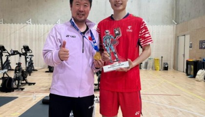 羽协主席张军：石宇奇教练在决赛前吃速效救心丸上场指导